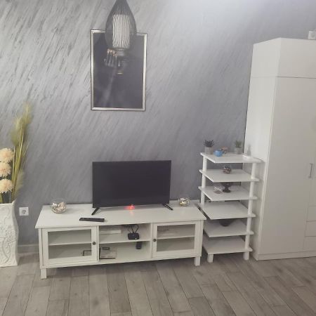 Apartamento Danica Sremska Mitrovica Exterior foto
